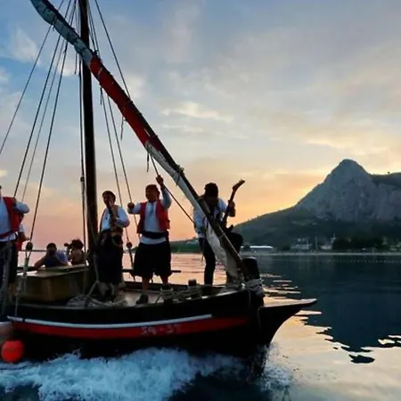 아파트 Lille 마카르스카