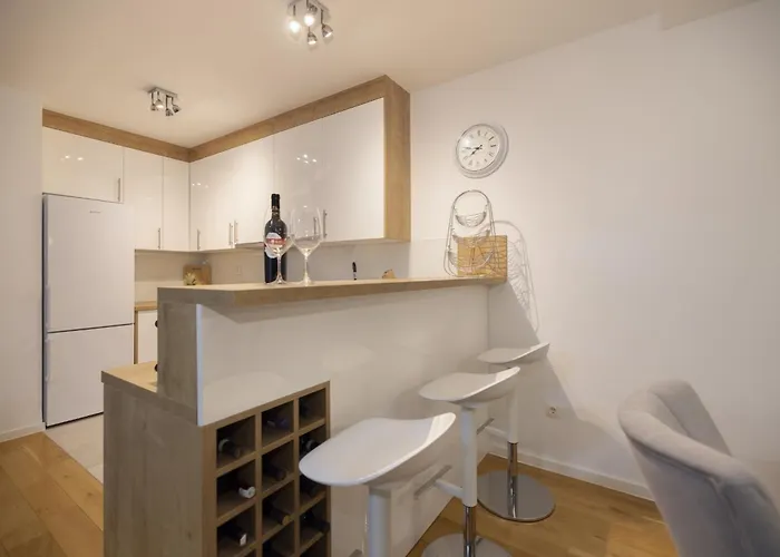 Lille Apartman Makarska